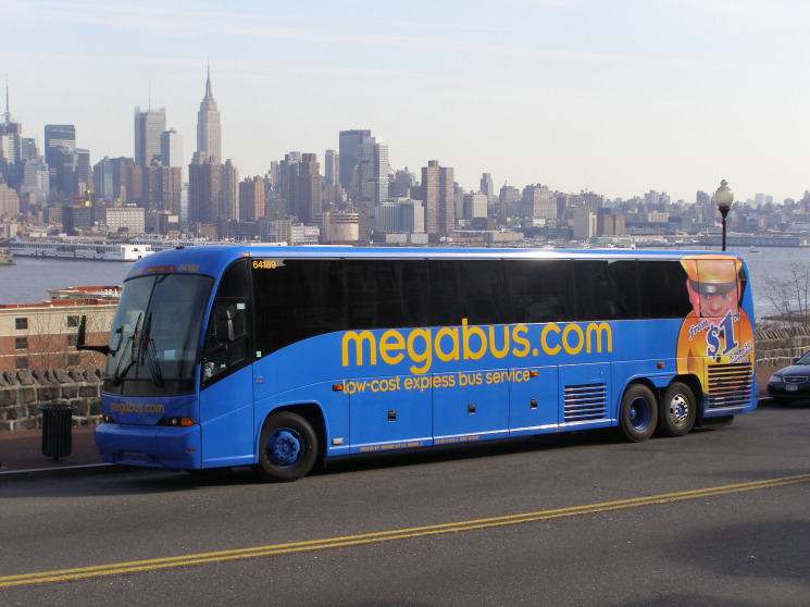 Who are the Major Bus Providers in the USA & How They Compare? Busbud