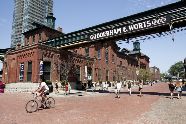 Distillery District - Canada In Pictures
