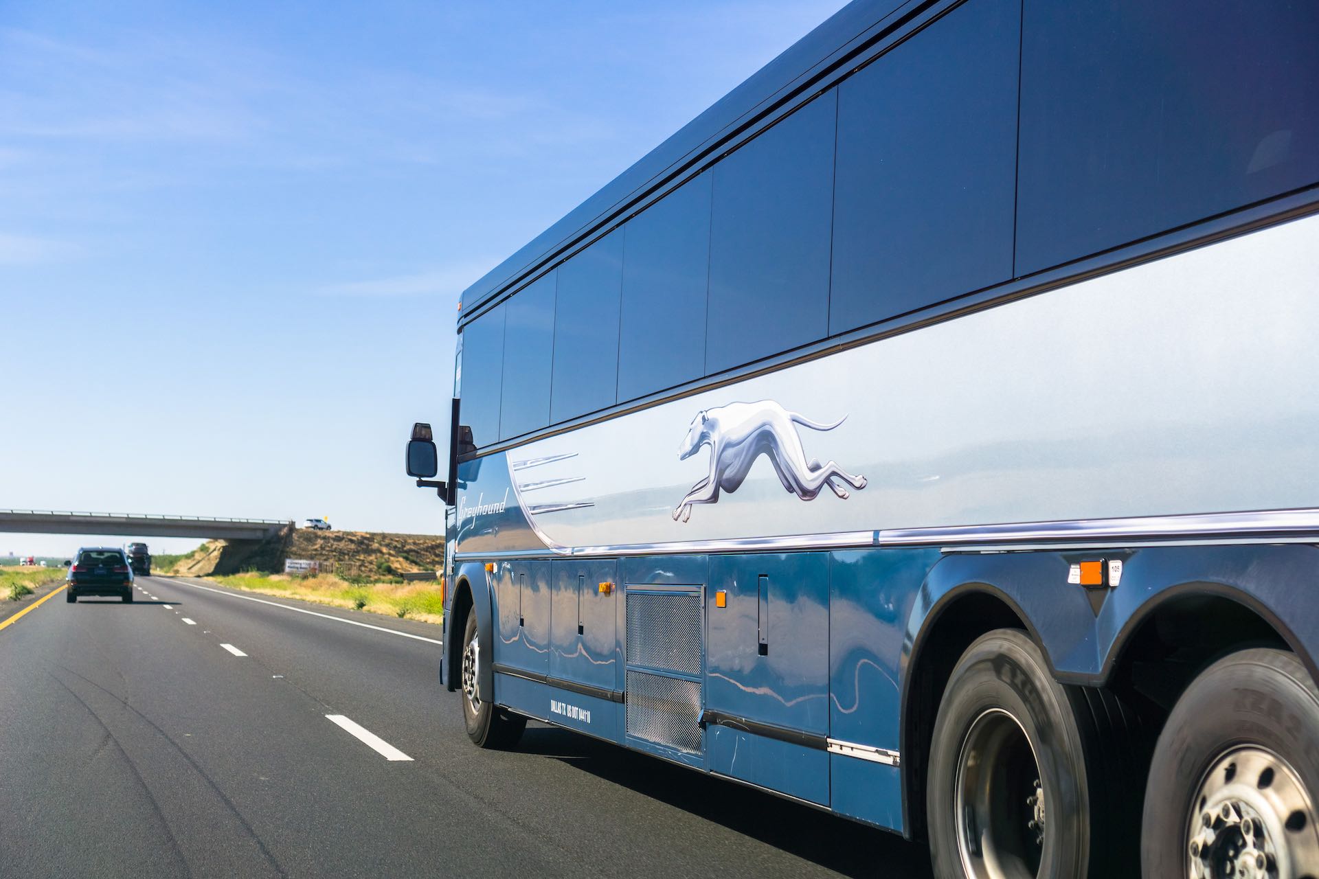 Greyhound temporarily suspends all bus routes in Canada